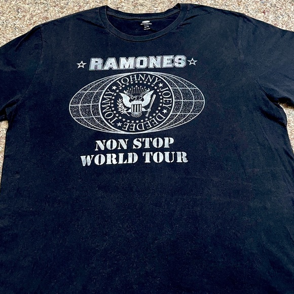 Old Navy | Shirts | 7 The Ramones Non 